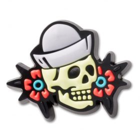 Crocs Tengerész koponya tetoválás Jibbitz