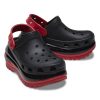 Crocs Classic Mega Crush Clog Black/Varsity Red 38-39