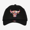 NEW ERA CHICAGO BULLS SEASONAL INFILL 9FORTY BLACK ONE
