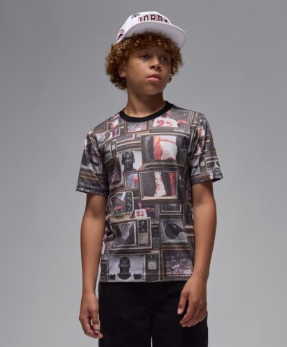 Jordan Flight Essentials Big Kids Boxed Logo 3.0 T-Shirt Black