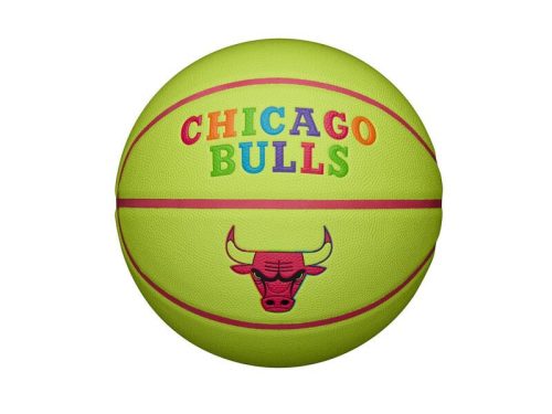 Wilson NBA Team Neon Chicago Bulls BSKT Green 7